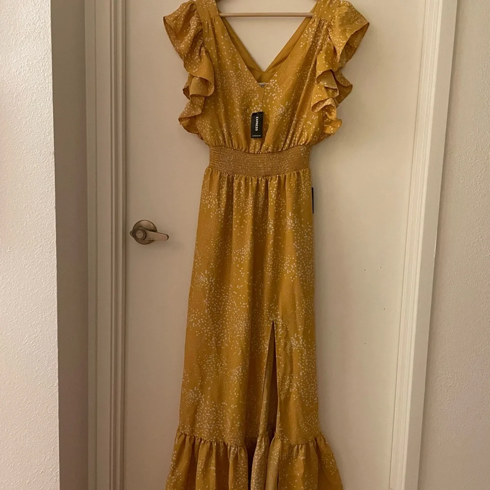 Express Printed Ruffle Sleeve Maxi Dress in Yellow - Picture 3 of 7